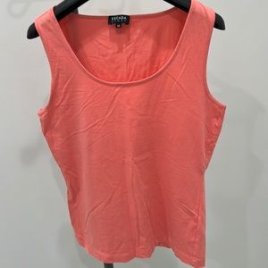 Escada sport top.